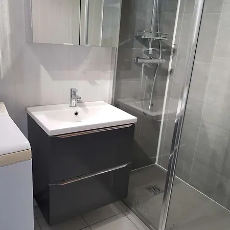 Maison Confortable Avec Mezzanine, Pres De La Mer Et Commerces - Terrasse, Jardin Clos, Parking, Wi-fi - Fr-1-224a-30 *